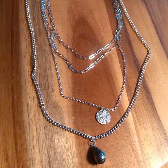 Peacock Color Shell Pearl Stainless Steel Four Layer Chain Necklace - Picture 3 of 12